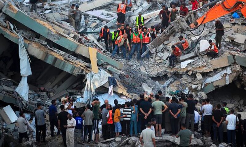 مصر تطلق قافلة مساعدات إنسانية جديدة لقطاع غزة.. أطنان من الغذاء ومواد الإغاثة
