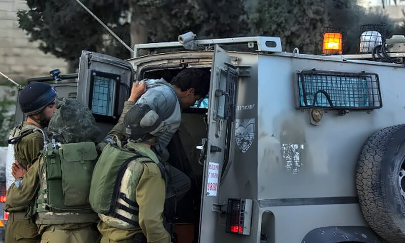 تشديد الإجراءات الإسرائيلية في الضفة الغربية واعتقال 15 فلسطينيًا