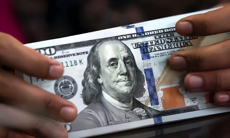 تحركات متباينة.. سعر الدولار مقابل الجنيه منتصف تعاملات اليوم الأحد 4 أكتوبر