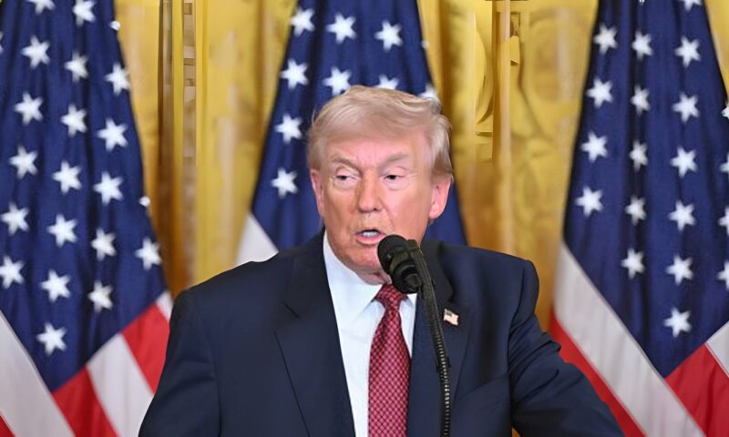 ترامب: كميات كبيرة من النفط تمر عبر مضيق هرمز.. أكثر مما كانت عليه قبل الحرب