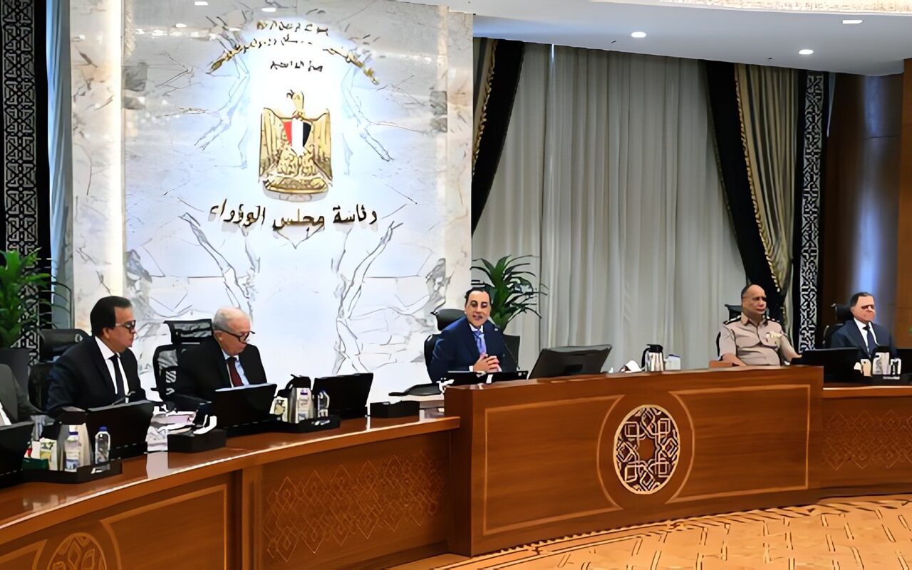 مُتحدث الوزراء: الحكومة تدرك الضغوط المعيشية على المواطنين وتعمل على تلبية أولوياتهم