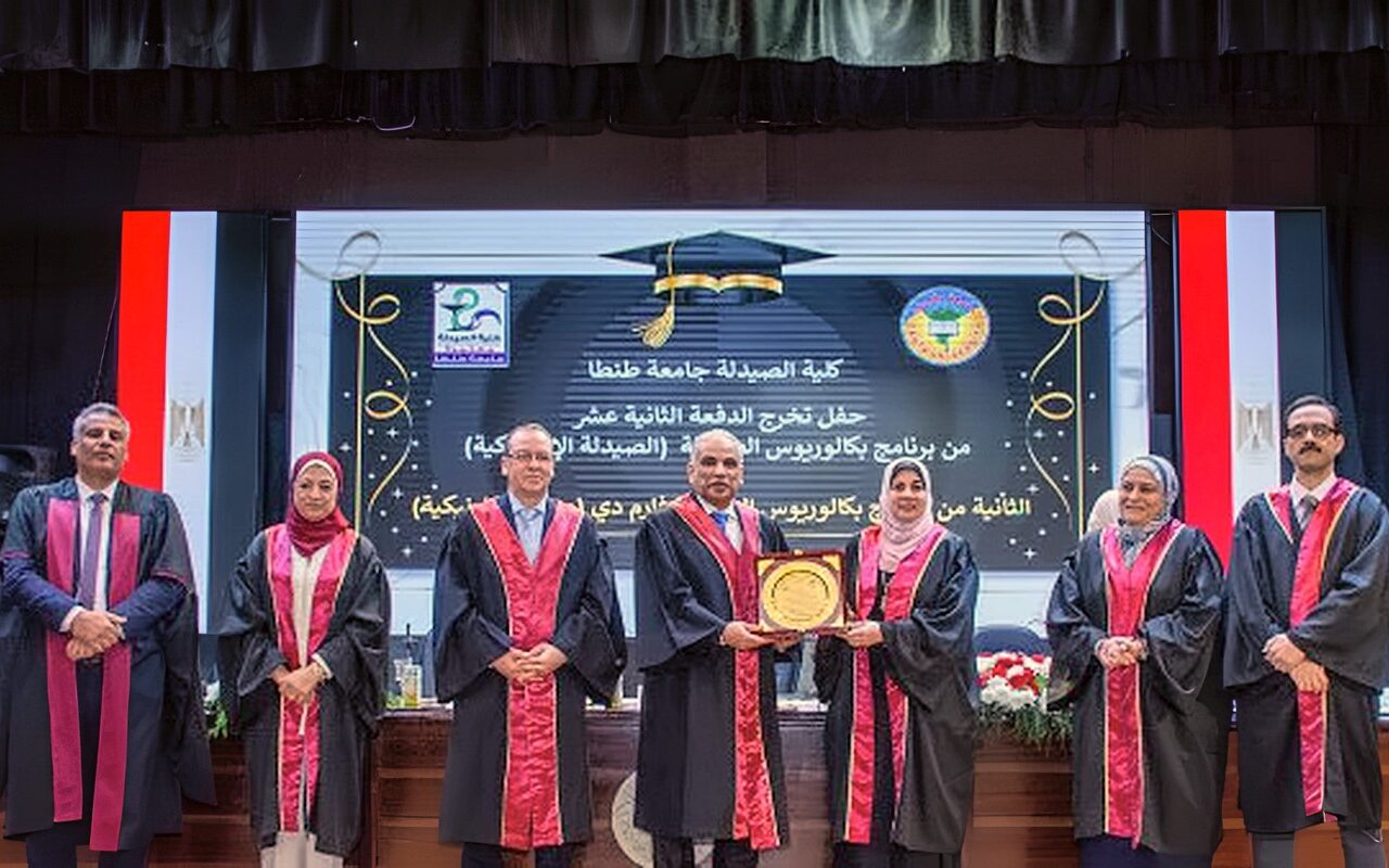 رئيس جامعة طنطا: الصيدلة الإكلينيكية تعزز الاستخدام الآمن والفعال للدواء وتدعم سلامة المرضى
