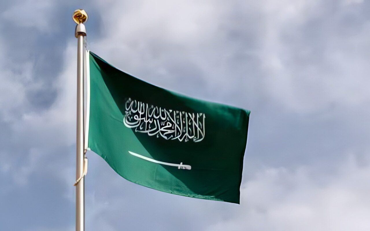 التحالف يعلن اعتراض صاروخين باليستيين باتجاه الرياض