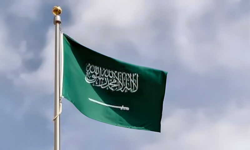 الطيران المدني السعودي : عودة الحركة الجوية في مطار الرياض إلى طبيعتها