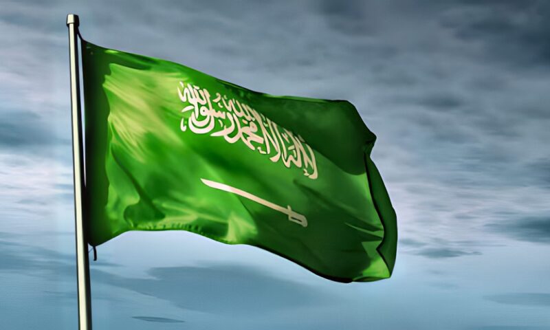 السعودية تعلن اعتراض طائرة مسيرة وصاروخ باليستي أطلقهما الحوثيون