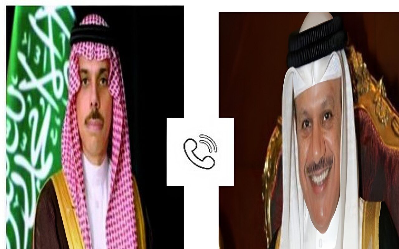 وزيرا خارجية البحرين و السعودية يبحثان هاتفيا آخر المستجدات الإقليمية وتداعيات الاعتداءات الإرهابية