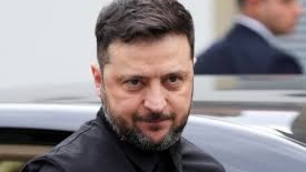 زيلينسكي يكشف عن تحركات لعقد قمة ثلاثية تجمع واشنطن وكييف وموسكو