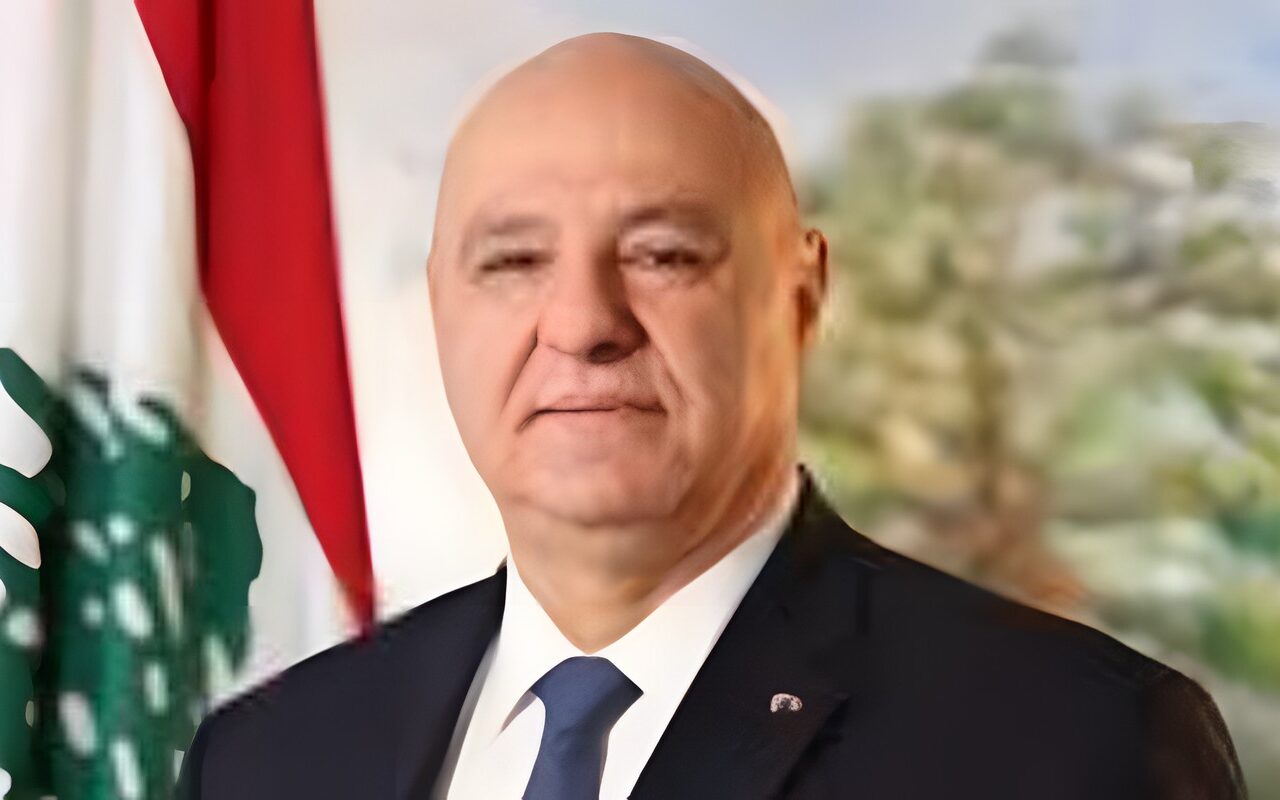 الرئيس اللبناني: متمسكون ببقاء “اليونيفيل” في الجنوب ونحذر من تداعيات انسحابها