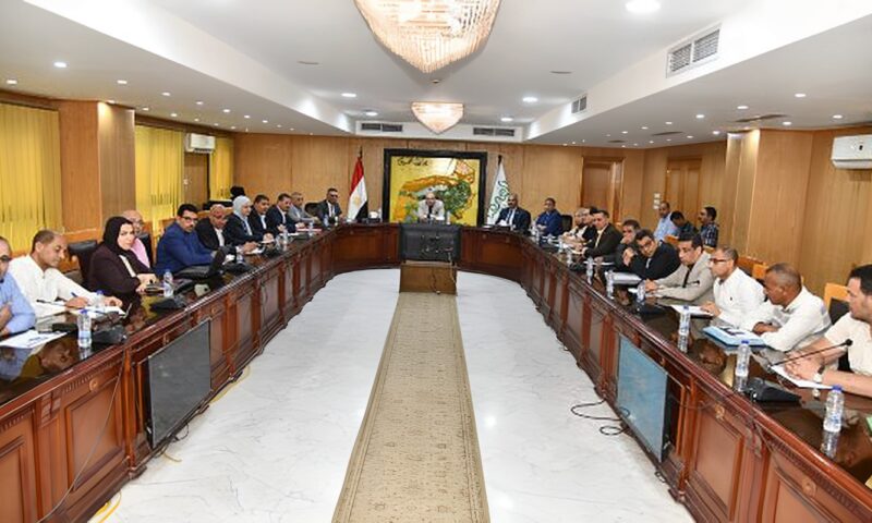محافظ الفيوم يوجه بإنهاء ملفات المتغيرات المكانية القانونية بنهاية أكتوبر