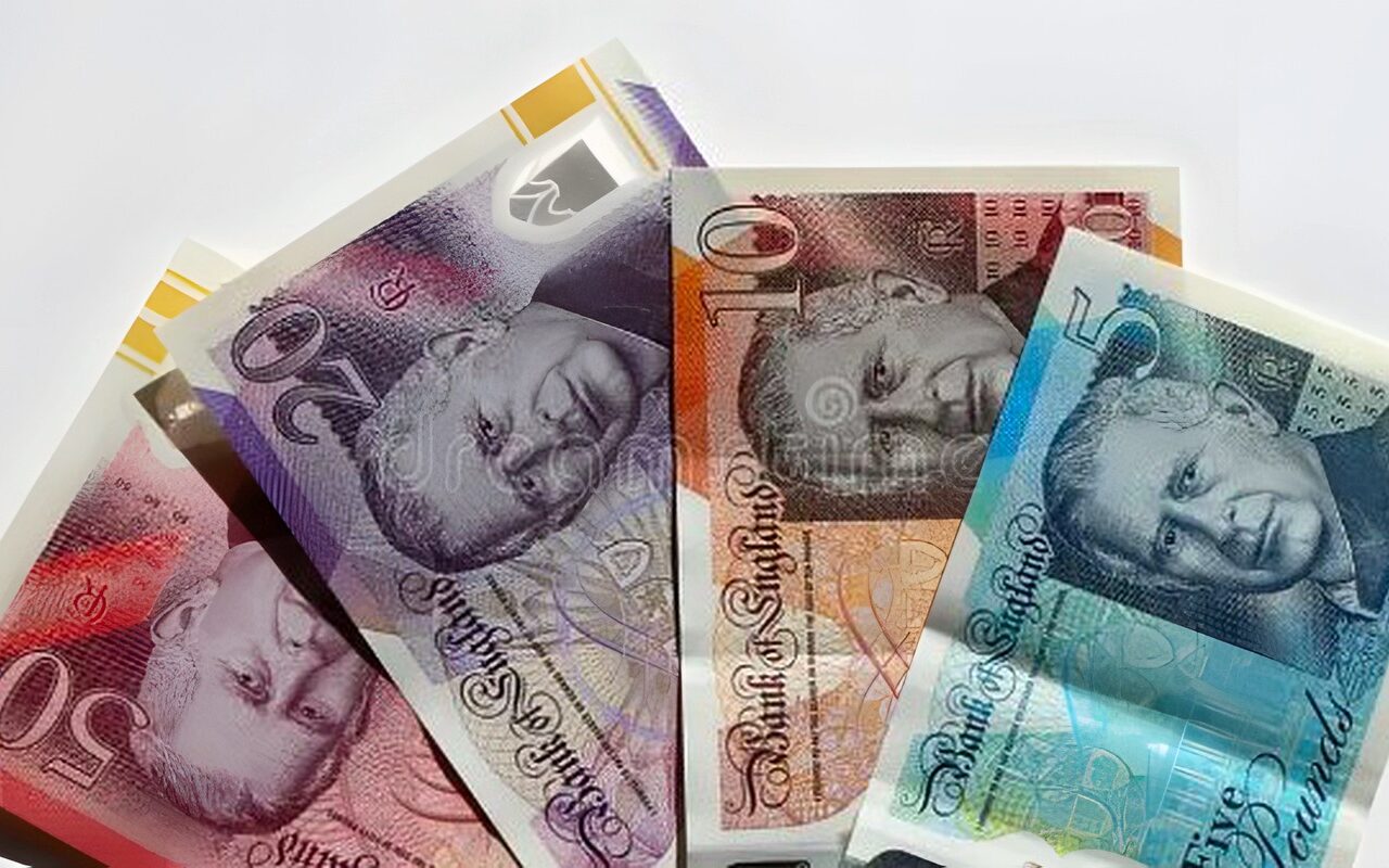 عوائد السندات البريطانية تتراجع وسط توقعات بعدم زيادة الاقتراض في الموازنة الجديدة