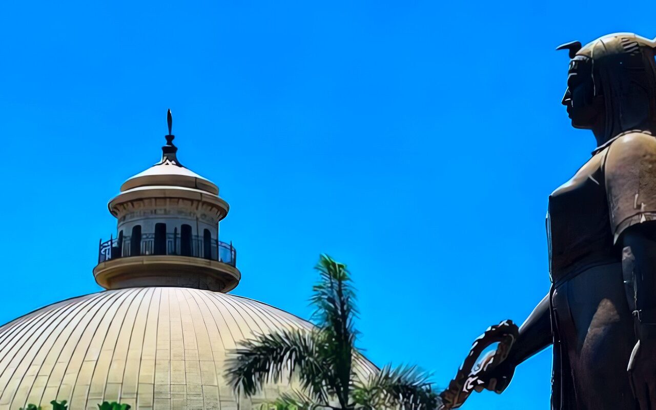 جامعة القاهرة: استقبال 32 ألف حالة علاجية بمجمع عيادات العلاج الطبيعي