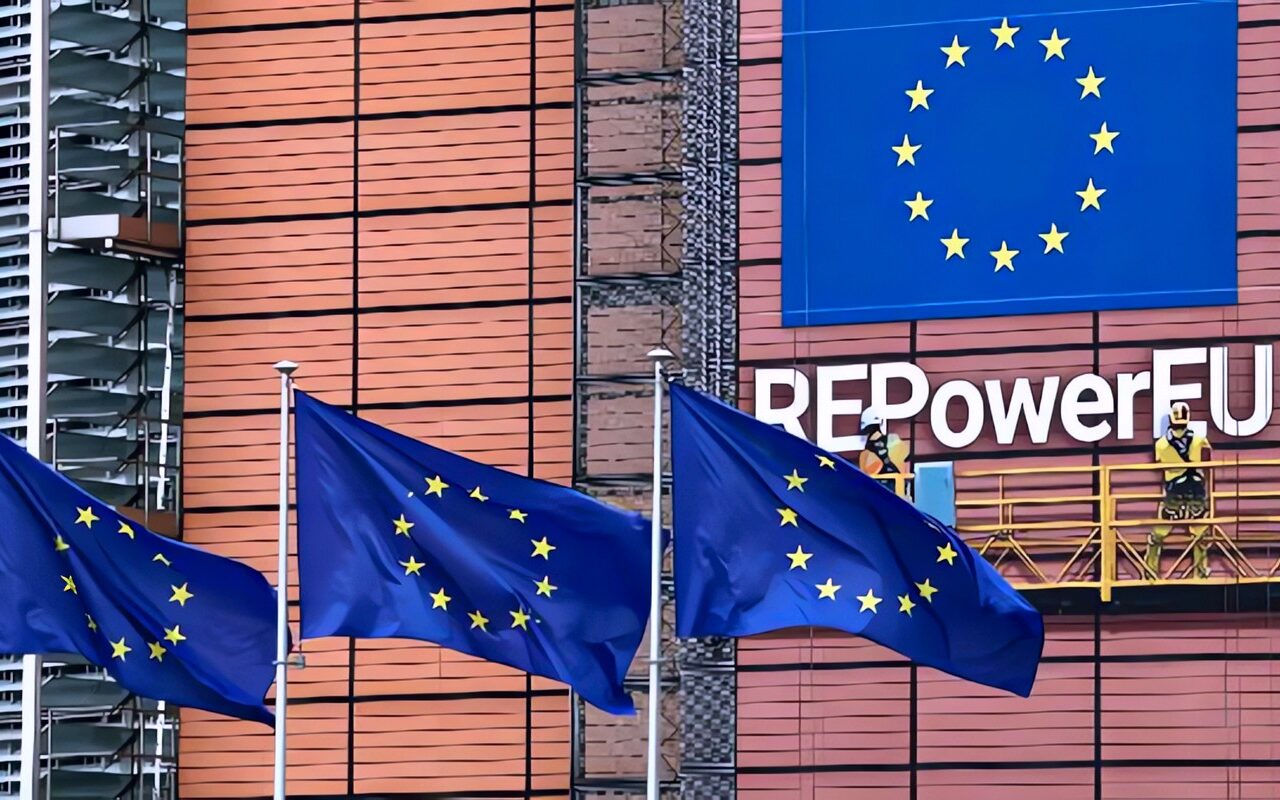 مفوضون أوروبيون يحذرون من خفض ميزانية التعاون الدولي وتأثيره على نفوذ التكتل