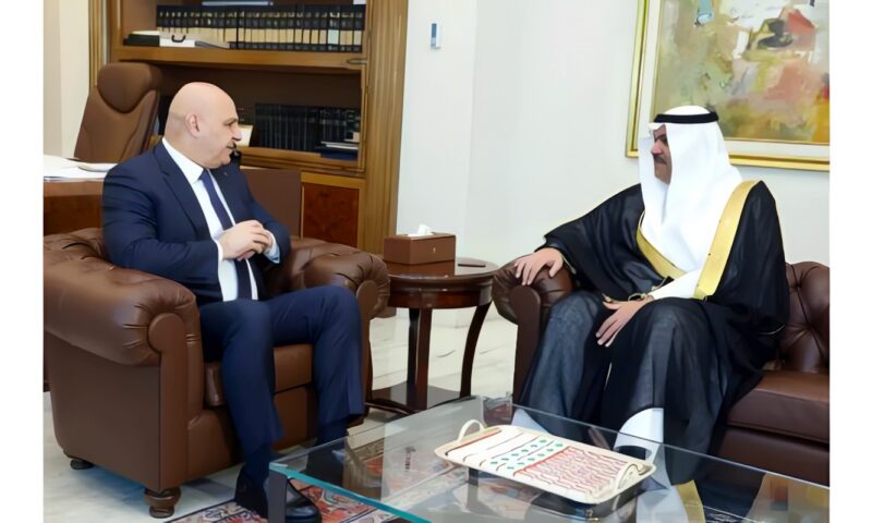 الرئيس عون يبحث مع السفير السعودي تعزيز العلاقات الثنائية