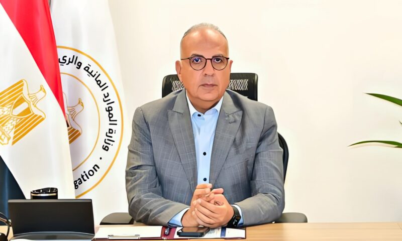 وزير الري يبحث جهود إدارة أملاك الوزارة وتعظيم الاستفادة منها