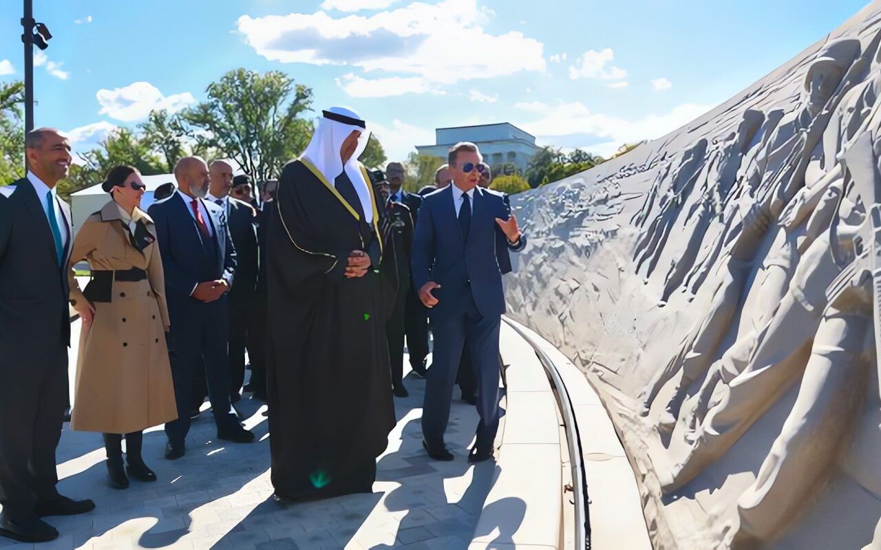 وزير الدفاع الكويتي يشهد افتتاح النصب التذكاري لعمليتي “درع الصحراء” و”عاصفة الصحراء” في واشنطن