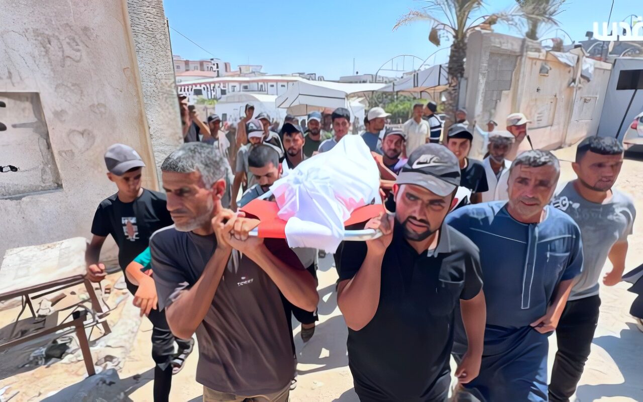 استشهاد طفلة فلسطينية برصاص “الاحتلال الإسرائيلي” في مواصي خان يونس جنوبي غزة