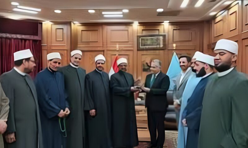 أمين البحوث الإسلاميَّة يلتقي رئيس جامعة السويس.. ويؤكِّد: الأزهر يضع خطة للتواصل مع شباب الجامعات المصريَّة