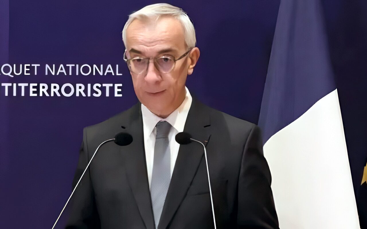 النيابة الفرنسية لمكافحة الإرهاب: فتح تحقيق في هجوم غرب باريس في سياق عمل إرهابي