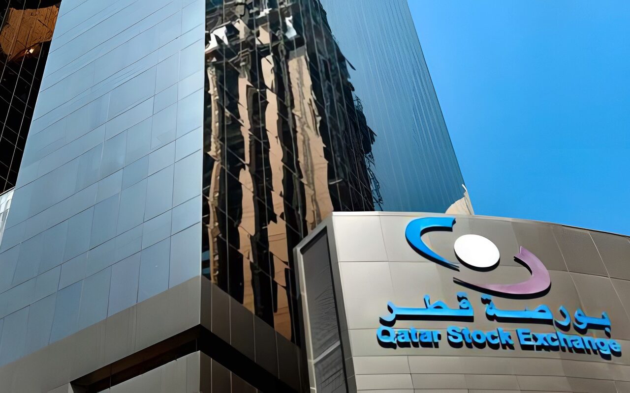 مؤشر بورصة قطر يغلق تداولاته منخفضًا