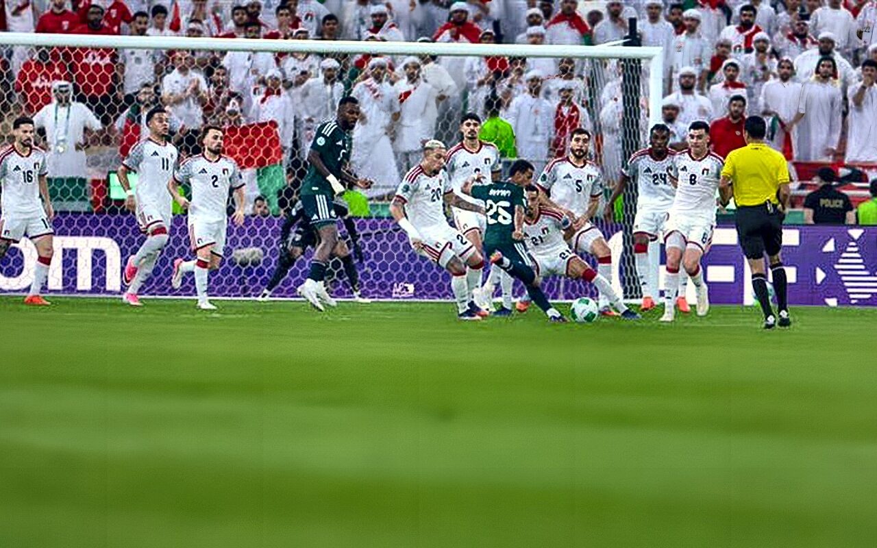 نهائي خليجي 27، السعودية تتقدم على الإمارات بثنائية في الشوط الأول