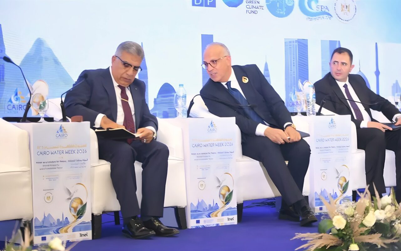 محافظا الدقهلية ودمياط ووزير الري يشهدون الجلسة التشاورية لمشروع تعزيز التكيف مع التغيرات المناخية