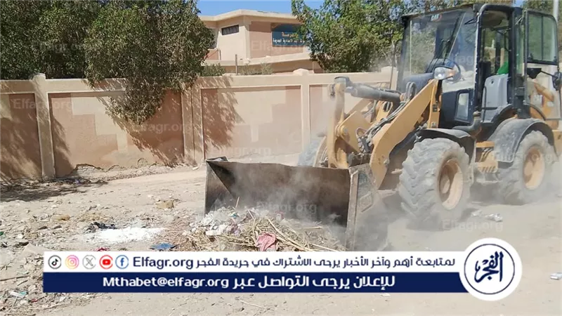 حملات للنظافة ورفع الإشغالات وتجميل الشوارع بمركزي سنورس ويوسف الصديق