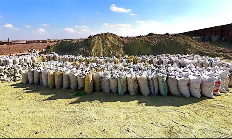 ضبط مصنع غير مرخص لإنتاج الأسمدة الزراعية المغشوشة بالجيزة