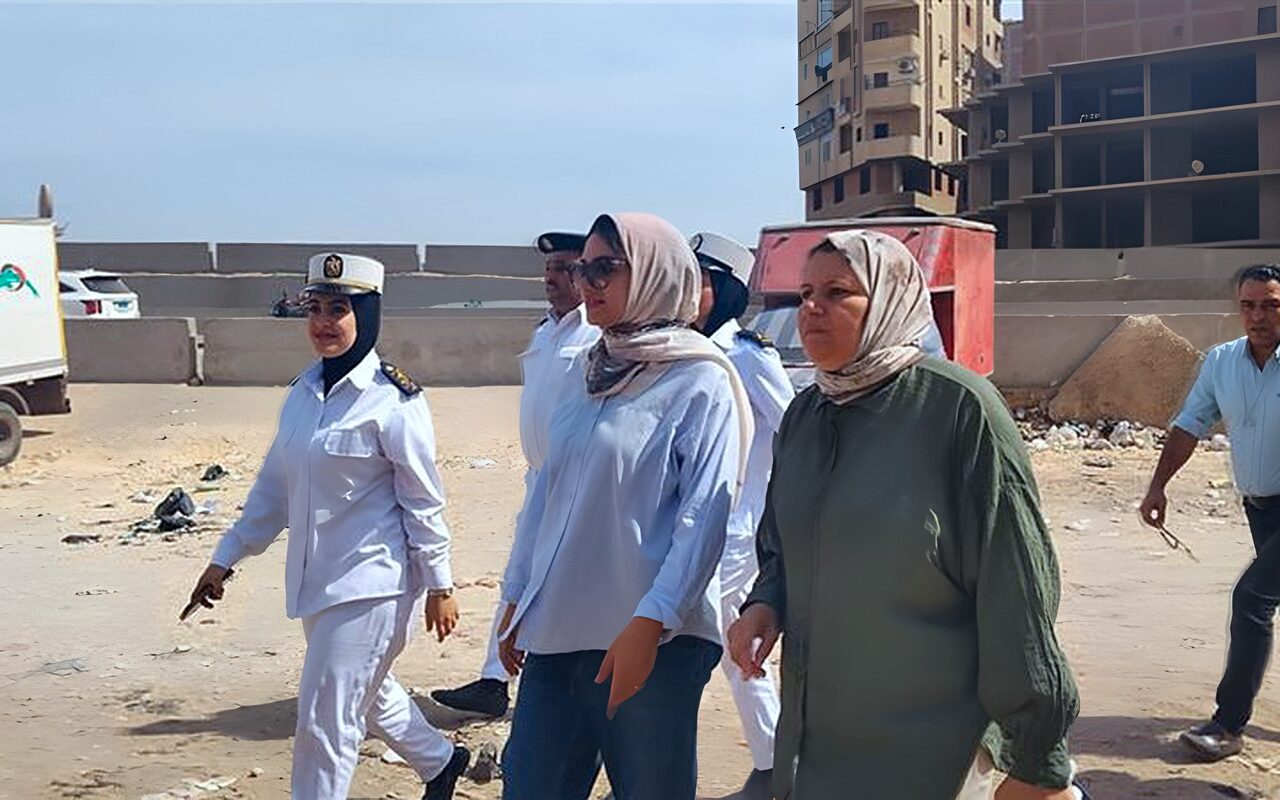 حملة لإزالة الإشغالات بشبرا الخيمة تستهدف شوارع أحمد عرابي وأم بيومي ونوبار