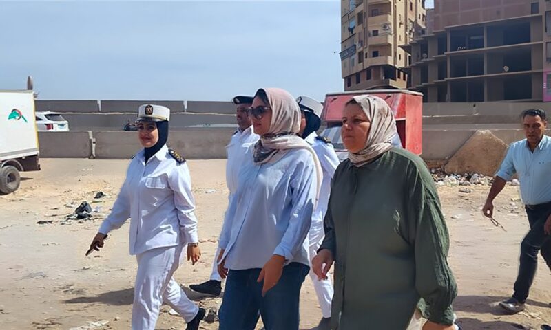 حملة لإزالة الإشغالات بشبرا الخيمة تستهدف شوارع أحمد عرابي وأم بيومي ونوبار
