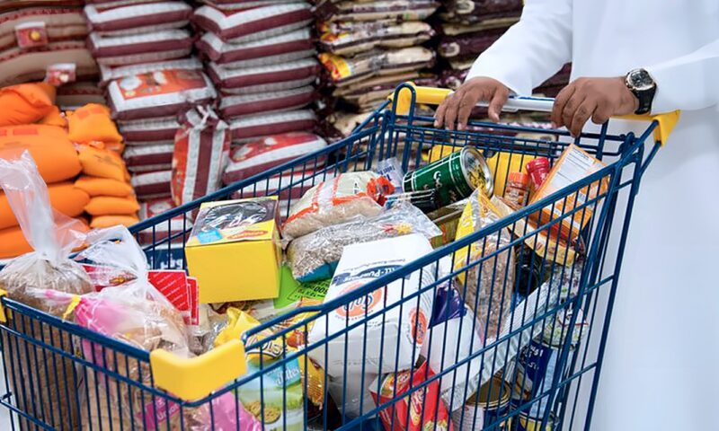 الغرف التجارية توضح أثر ارتفاع أسعار السلع الغذائية على المستهلك.. وآليات الحد من الارتفاعات في الأسواق.. وتبرز ضرورة تحسين كفاءة سلاسل الإمداد والتوزيع