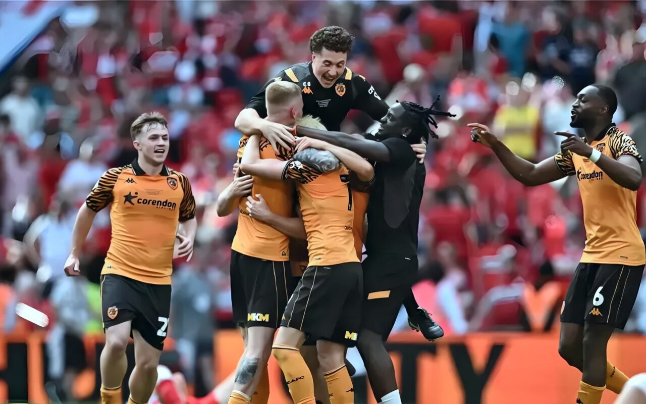 هال سيتي يفرط في تقدمه أمام برينتفورد ويتعادل في البريميرليج