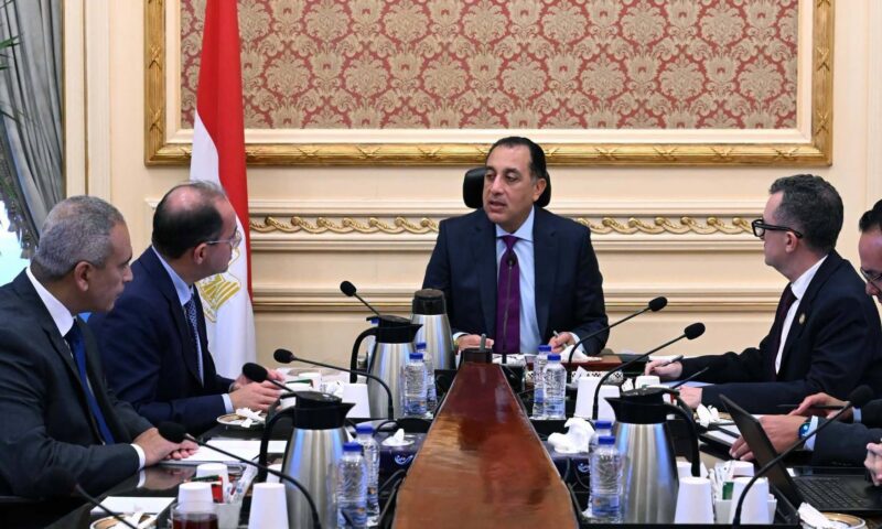 رئيس الوزراء: برنامج التحول الاقتصادي يستهدف تعزيز النمو المستدام