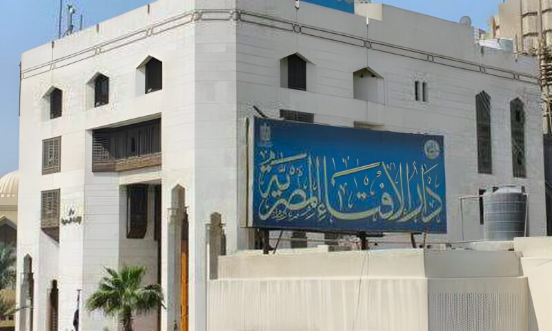 هل يجوز إخراج زكاة المال في صورة ذبيحة أو سلع؟.. أمين الفتوى يوضح