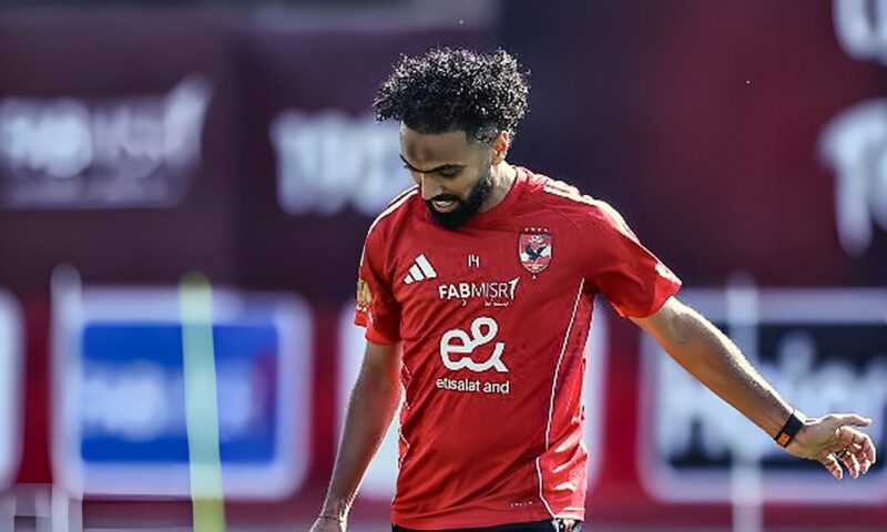 «بيطير وبيبخ رابسو في ماتشات القمة» .. إبراهيم فايق يتغنّى بحسين الشحات قبل مواجهة الزمالك