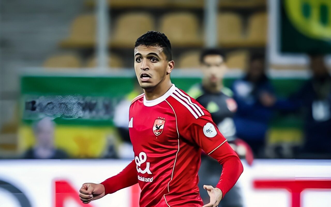 سيد مرعي: قيّموا مدافع الأهلي بعيدًا عن خلافاتي.. ولا توجد أزمة بيني وبين ابني