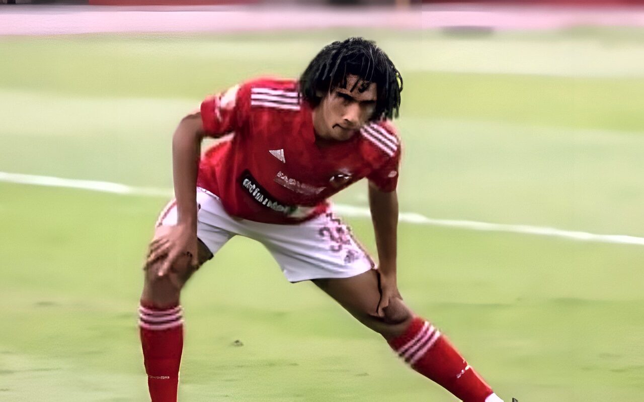 أمير هشام: العروض تنهال على كباكا.. واللاعب ينتظر موقف الأهلي