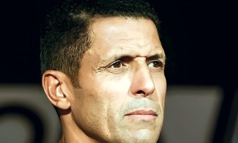 أحمد رضا وداري على طاولة عموتة لحل أزمة دفاع الأهلي قبل القمة