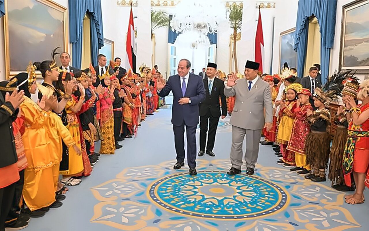 مصر وإندونيسيا يرحبان بتعزيز التعاون التجاري والاقتصادي والاستثماري
