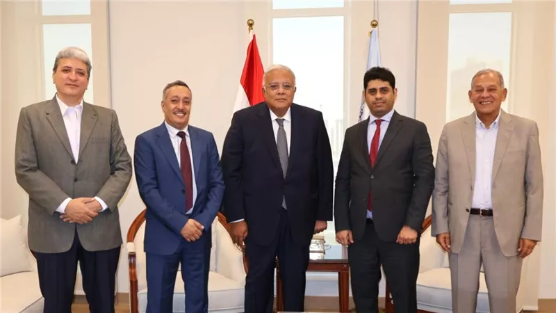 رئيس القومي لحقوق الإنسان يستقبل وزير الشؤون القانونية اليمني