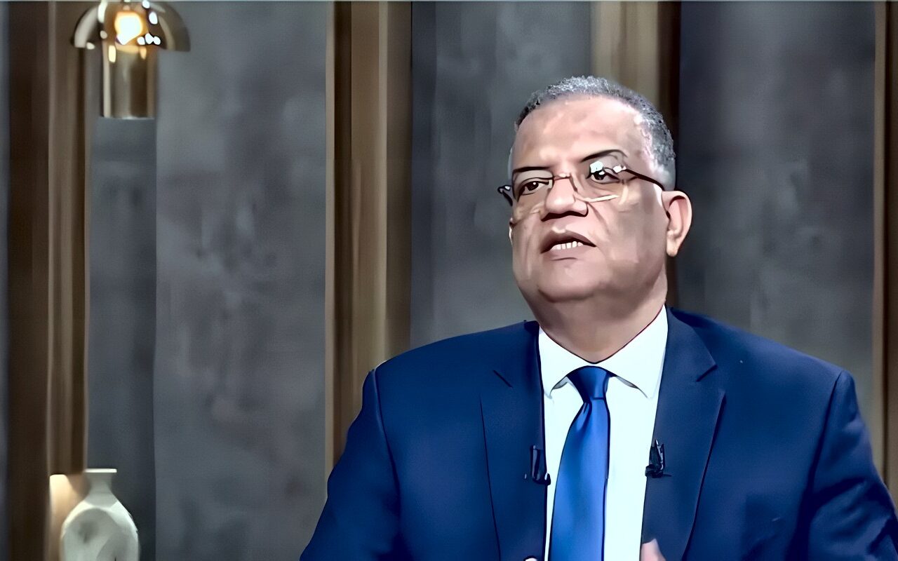 محمود مسلم يكشف ماذا حدث في جلسات تفويض الجيش للدفاع عن السعودية، وسر لقاء وزير الخارجية بمحمد بن سلمان، ويحذر من خطر قادم من ليبيا