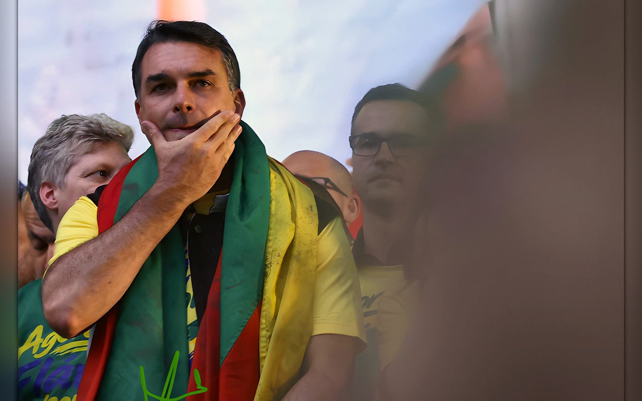 وول ستريت جورنال: تمويه وخداع… كيف ساعد أصدقاء ترامب ورئيس الأرجنتين المرشح البرازيلي الخاسر على الهروب؟