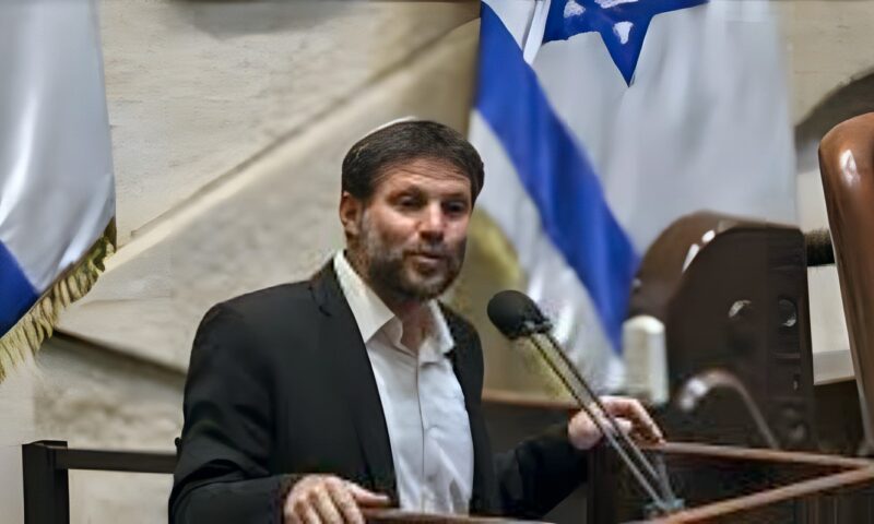 سموتريتش: يجب ترك غزة كما هي.. وتشجيع الناس على مغادرة القطاع