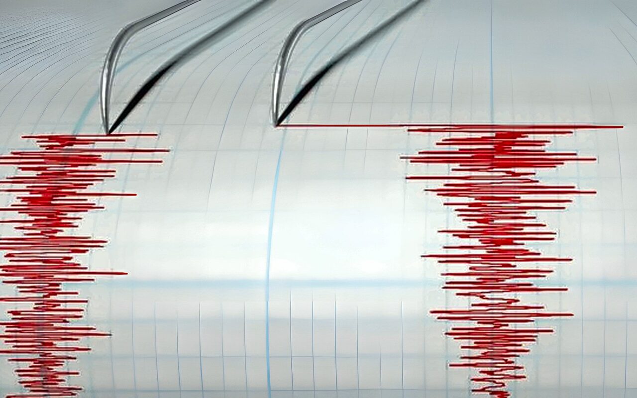 زلزال بقوة 5.3 ريختر يضرب منطقة ميناهاسا في جزيرة سولاويسي الإندونيسية