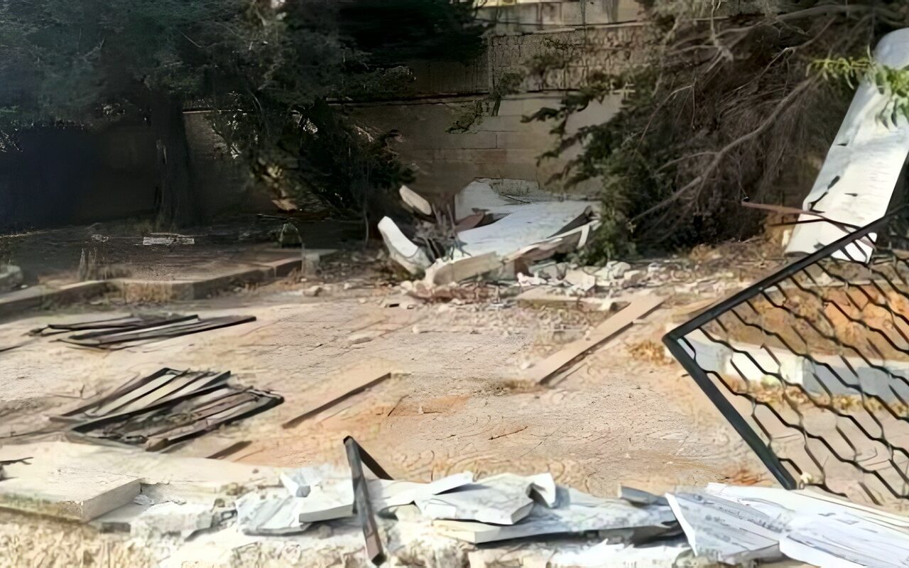 بالتزامن مع انتخابات الكنيست.. الاحتلال يهدم «صرح الشهداء» بنابلس