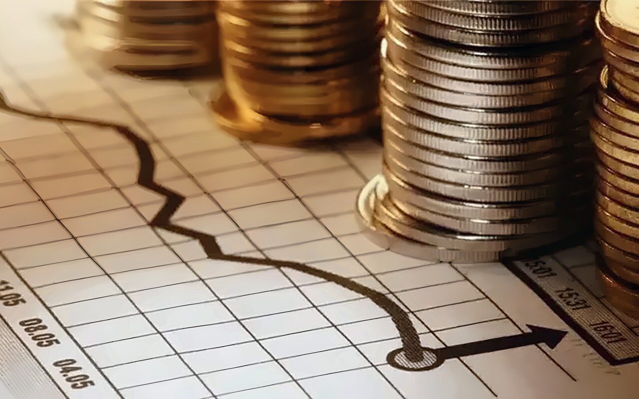 خبير: قوة الاحتياطي النقدي لا تكفي لجذب الاستثمارات والتحدي تحويل الاستقرار إلى إنتاج مستدام