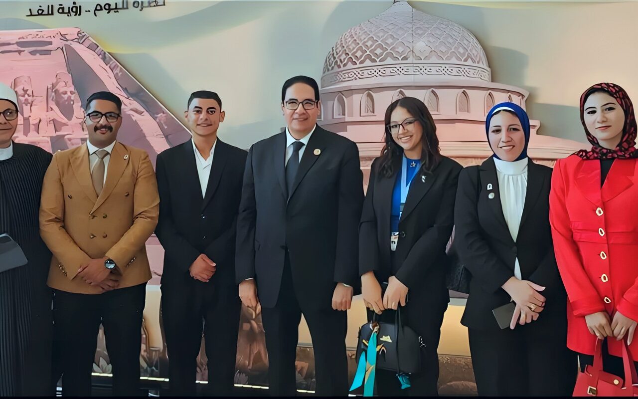 طلاب جامعة القاهرة يشاركون في جلسة «الخطاب الديني وتأثيره على القيم في المجتمع» ضمن فعاليات منتدى مصر 2026