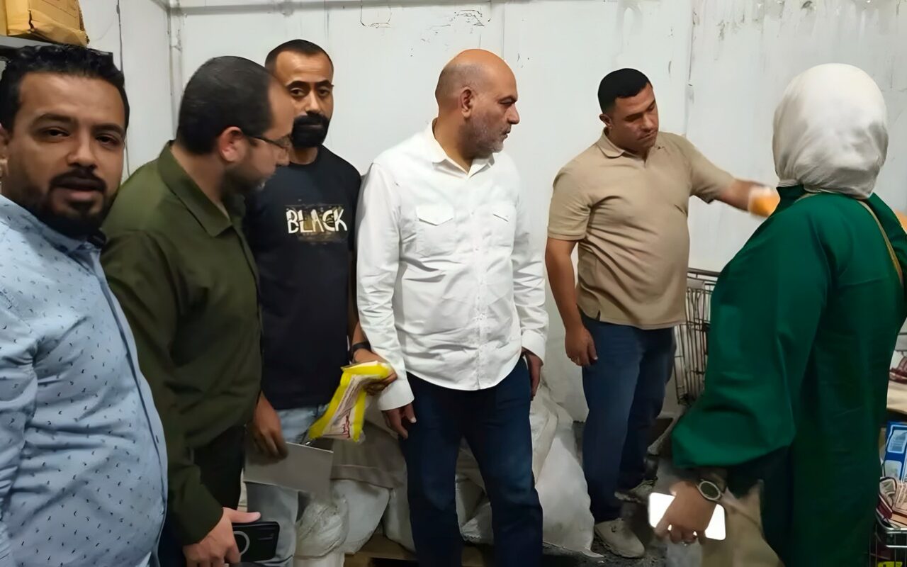 ضبط طن دواجن وهياكل وأجزاء غير صالحة في حملة رقابية بالعبور