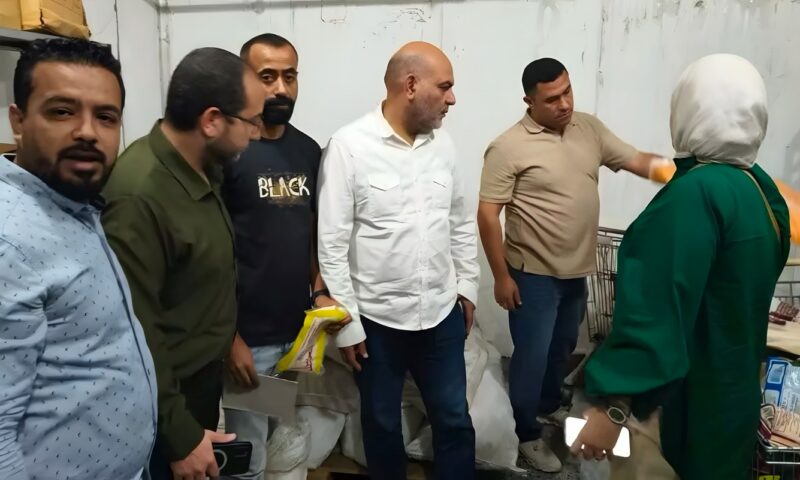 ضبط طن دواجن وهياكل وأجزاء غير صالحة في حملة رقابية بالعبور