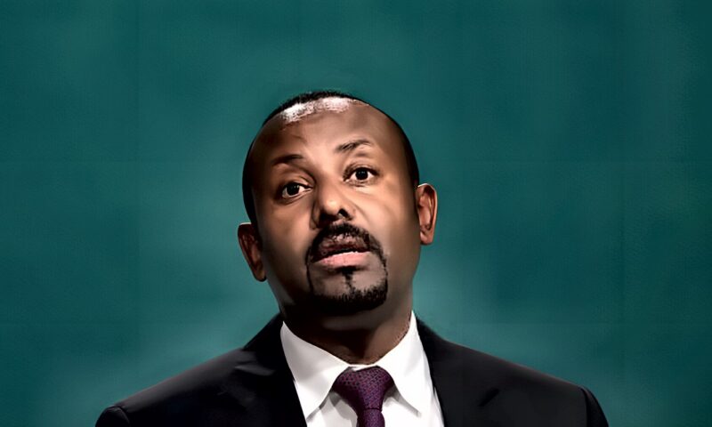 إثيوبيا على حافة الانفجار.. أول تصريح من قائد جبهة تيجراي بعد اندلاع الحرب ضد آبي أحمد