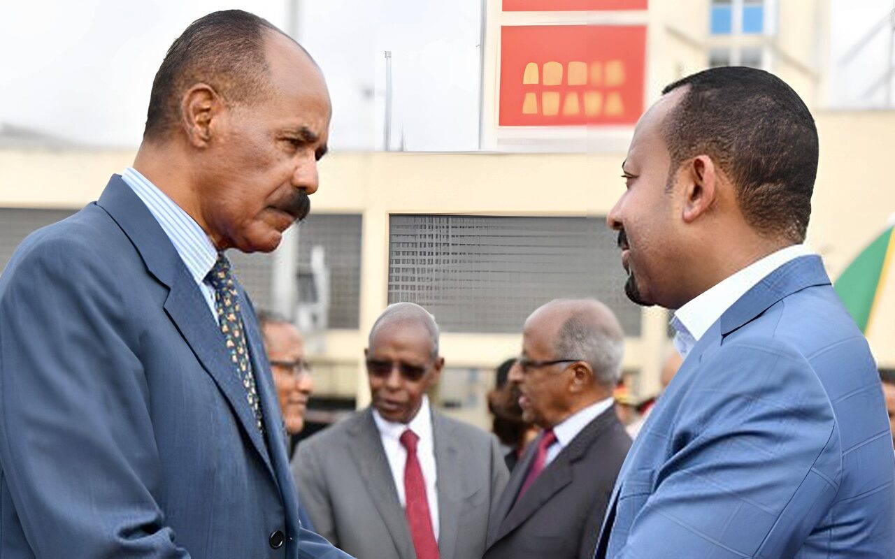 النار تشتعل بين أفورقي وآبي أحمد.. مسيرات إثيوبية تضرب قوات إريترية في تيجراي